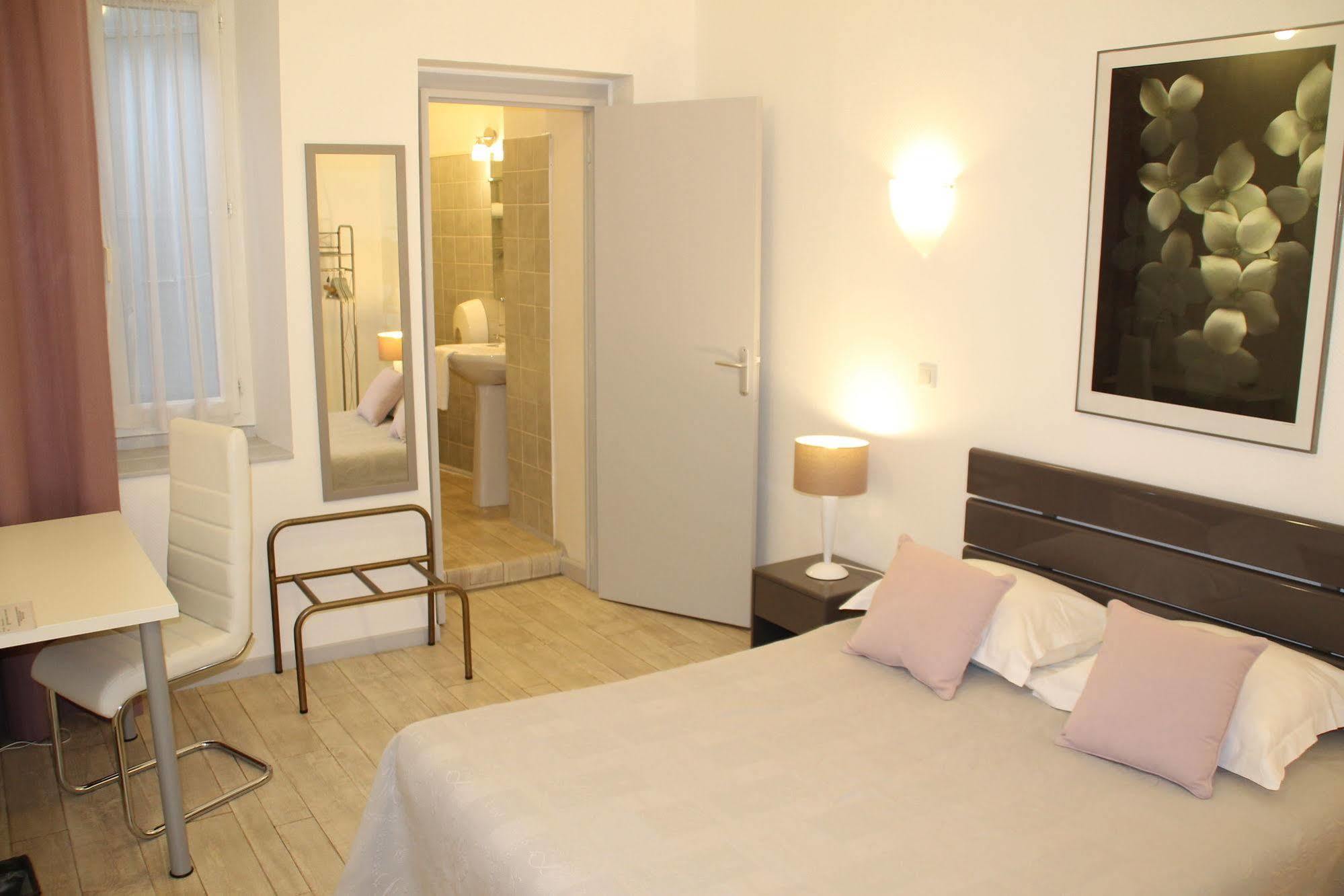 Hotel Riviere Кастр Екстер'єр фото